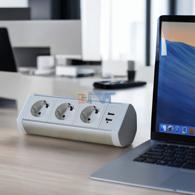 Boente-Klemm auf Schreibtisch abnehmbare Desktop-Halterung Multi-Ausgänge UK Steckdose mit USB/Tischklemm-Halterung Steckdose