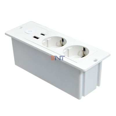 OEM/ODM ABS EU-Standard 5V 2.1A Leistung USB A+C Ladeseite Eingebauter Schreibtisch/Sofa Hotel/Bar/Sitzungsraum Steckdose