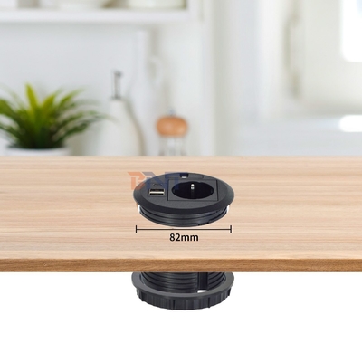 Design für die Abdeckung des Kabel lochs: Runde, in Sofa eingelassene Steckdose mit EU-Standard-Steckdosen USB A+C