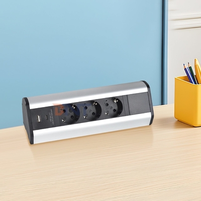 Klebstoffclip-Design 3 EU AC Steckdosen USB A+C Schnellladung Desktop Klemm Steckdose Stromanschluss