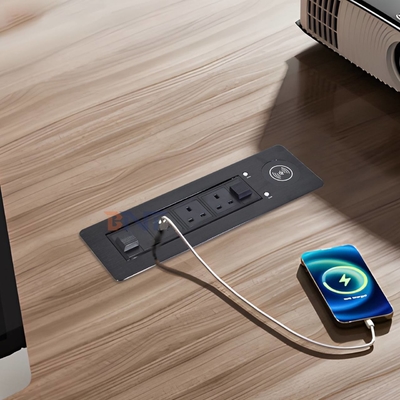 UK Standard Custom AC Power Socket Desktop eingebettete elektrische Steckdose mit 2 Steckdosen 1 USB & 1 Typ C & 1 drahtloses Ladegerät